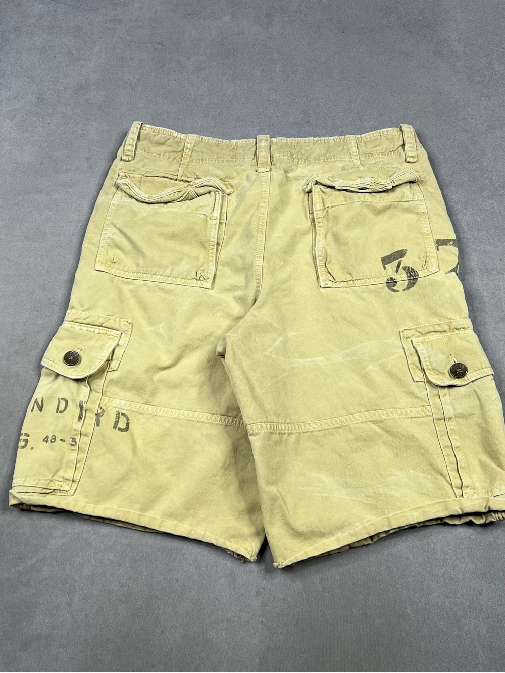 American Eagle Outfitters Men's Light Olive Cargo Shorts